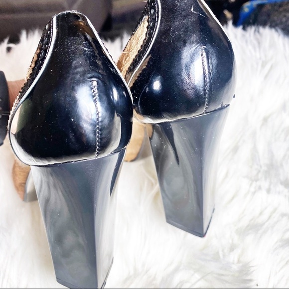 DIANE VON FURSTENBERG Calf Hair Patent Leather Peep Toe Heels, Size 7.5 - Picture 3 of 13